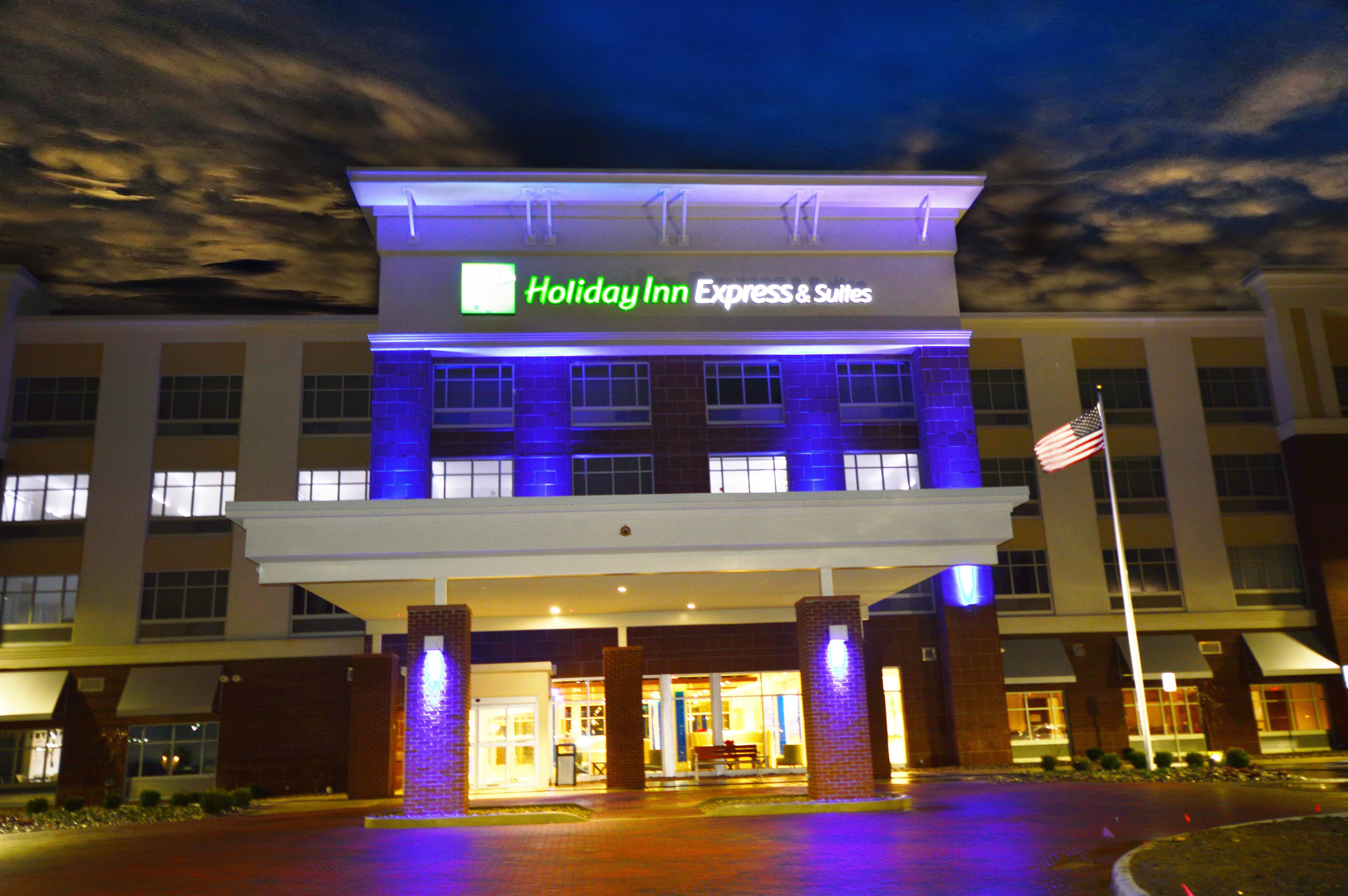 Holiday Inn Express & Suites Toledo South - Perrysburg, An Ihg Hotel Exterior photo